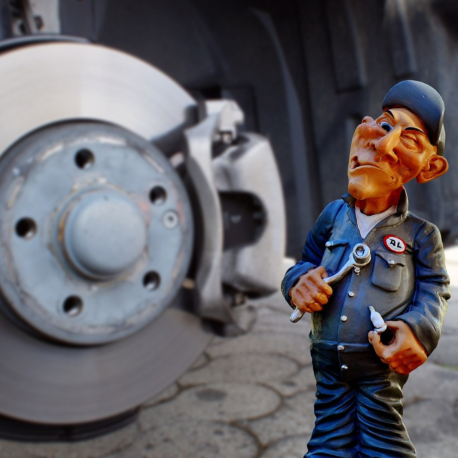 brake repair mechanic